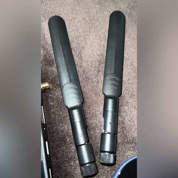 Wireless HD Adapter - Picture 5 of 8